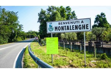 Cartello stradale "Benvenuti a Montalenghe" a bordo strada